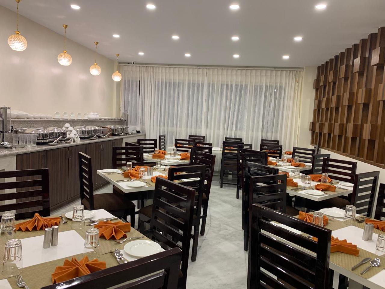 The Aryan Regency Hotell Pelling Exteriör bild