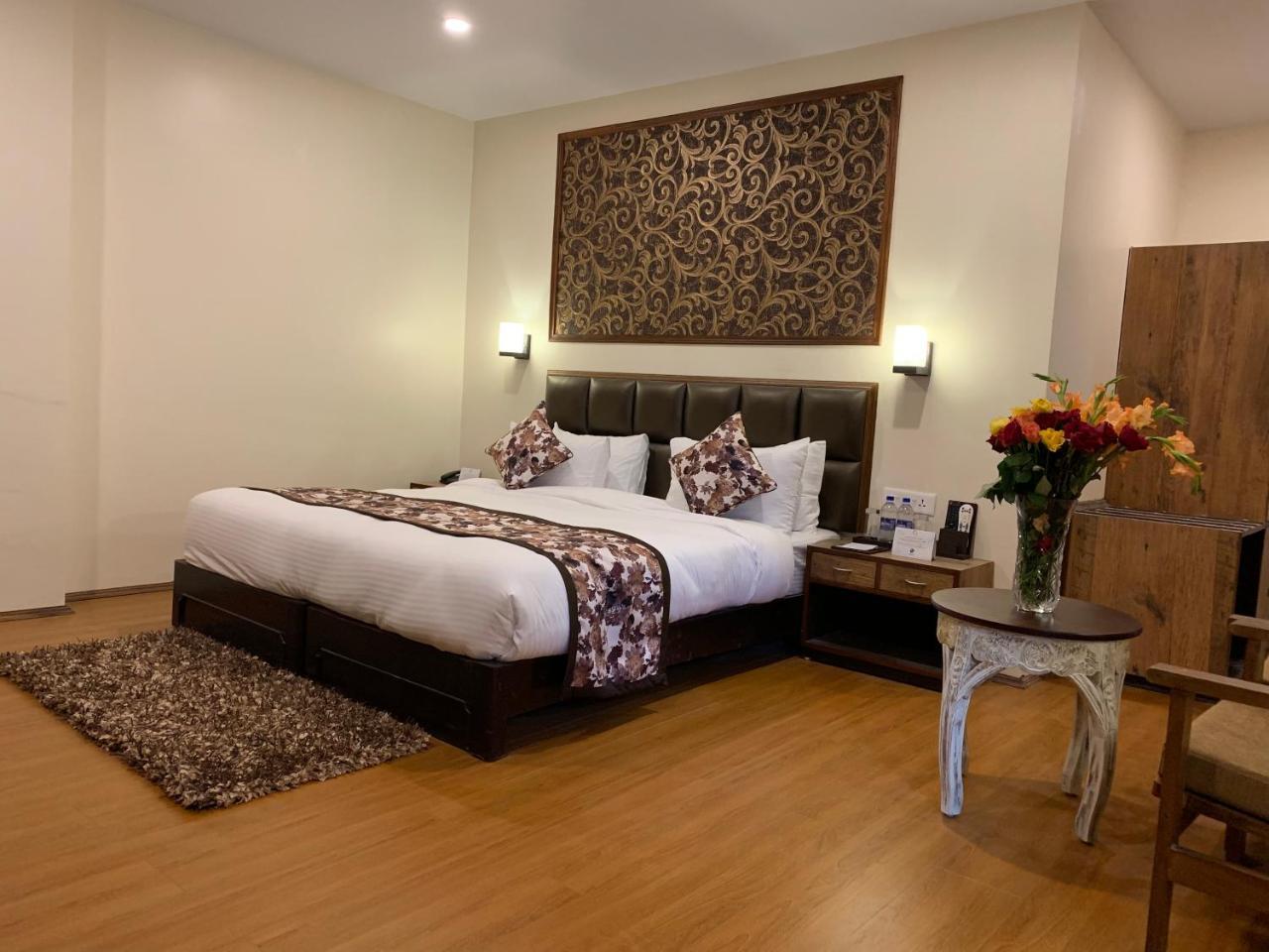 The Aryan Regency Hotell Pelling Exteriör bild