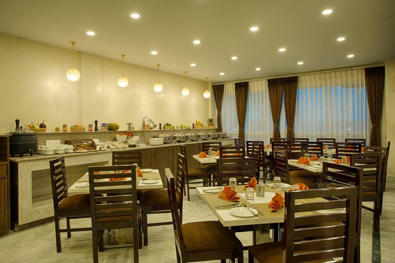 The Aryan Regency Hotell Pelling Exteriör bild
